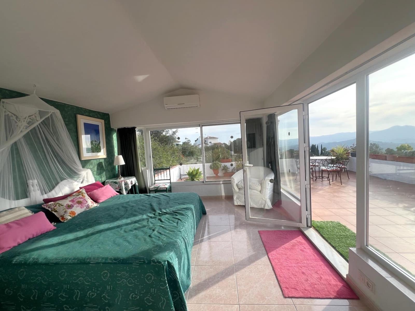 4 makuuhuone Huvila vuokrattavana paikassa Mijas mukana uima-altaan - 2 500 € (Ref: 9637786)