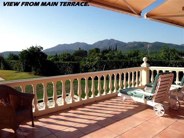 Chalet de 4 habitaciones en Coín en venta - 1.950.000 € (Ref: 9679992)