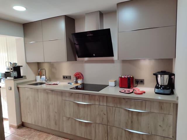 4 sypialnia Dom szeregowy na sprzedaż w Las Lagunas de Mijas, Mijas z basenem garażem - 490 000 € (Ref: 9755901)