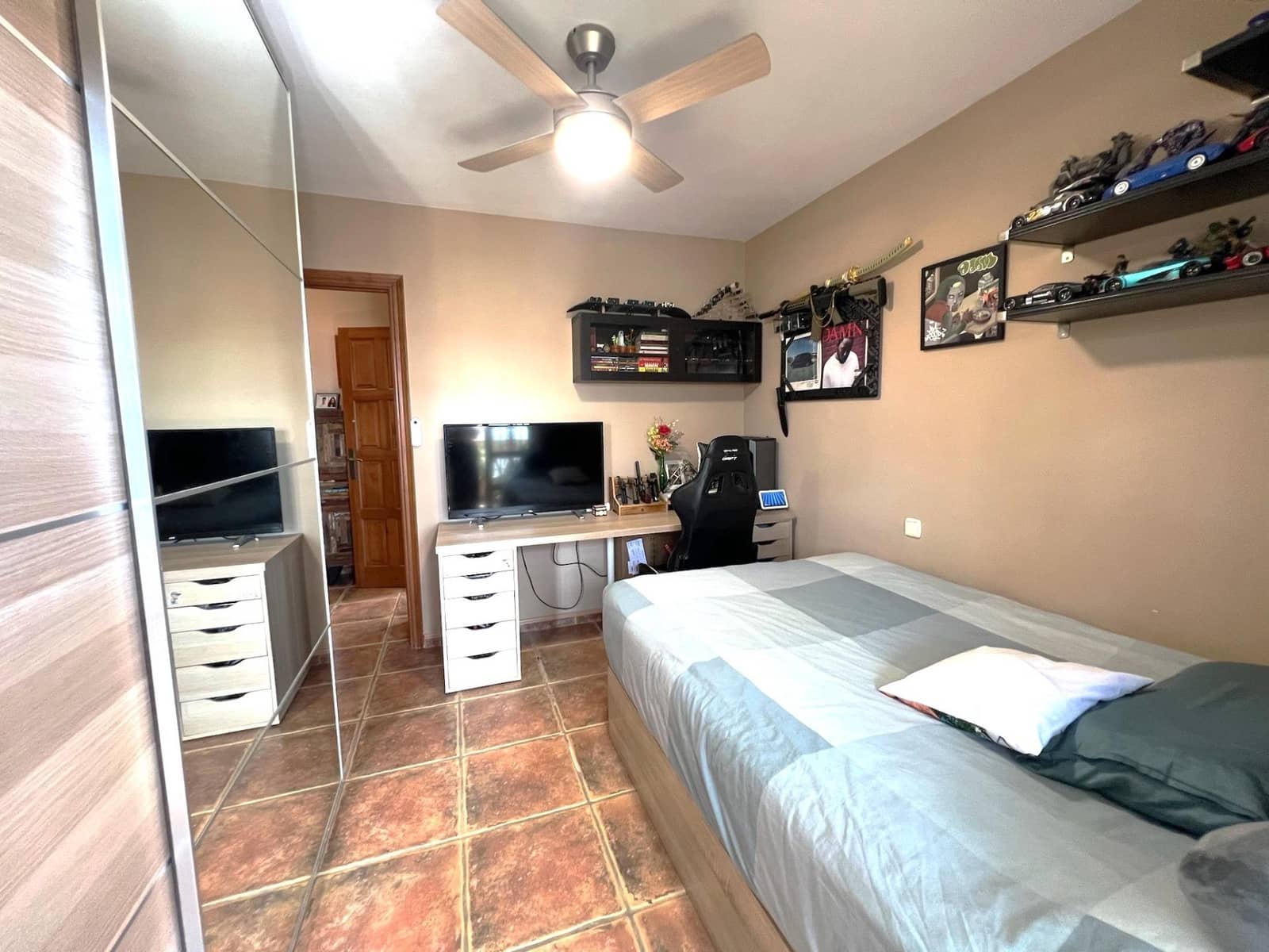 4 soverom Rekkehus til salgs i Las Lagunas de Mijas med svømmebasseng garasje - € 425 000 (Ref: 9755901)