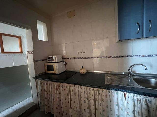 6 bedroom Townhouse for sale in Coín - € 215,000 (Ref: 9759158)