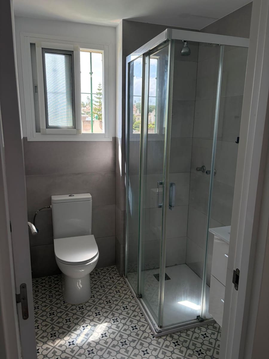 3 bedroom Apartment for sale in El Coto - € 325,000 (Ref: 9788554)