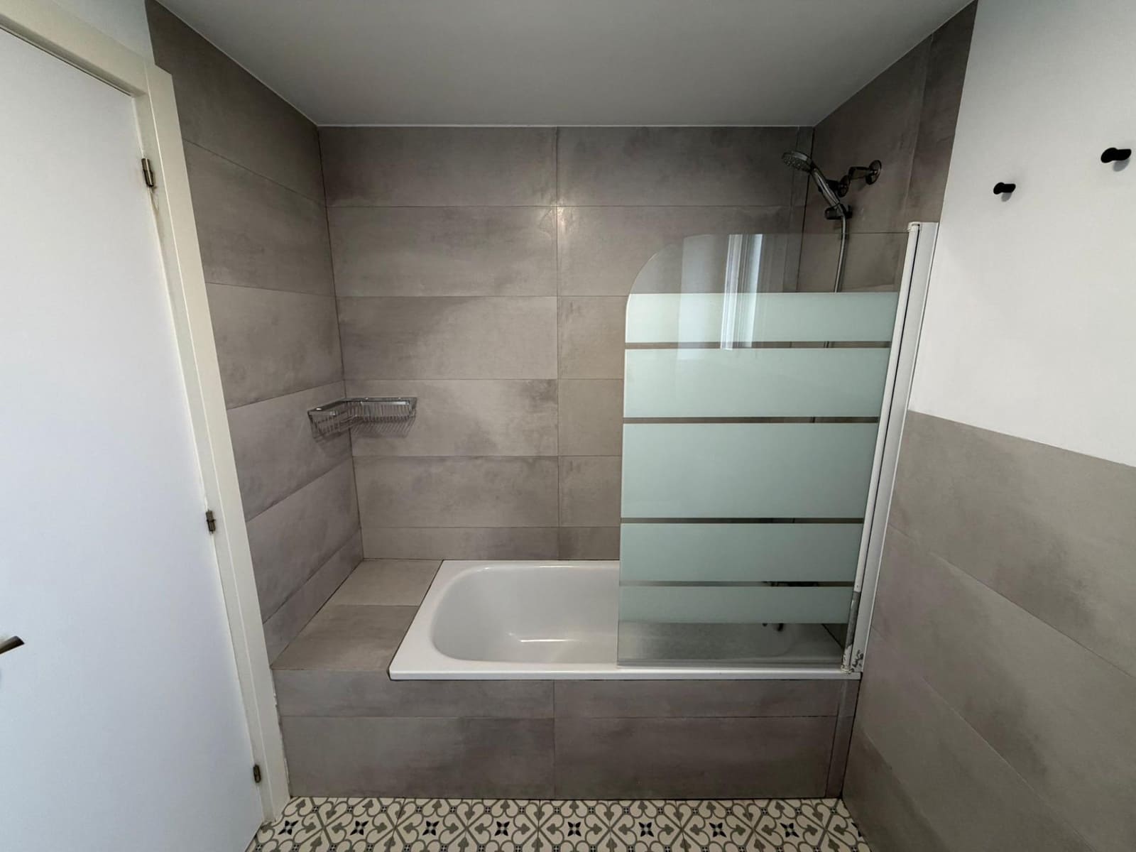 3 bedroom Apartment for sale in El Coto - € 325,000 (Ref: 9788554)