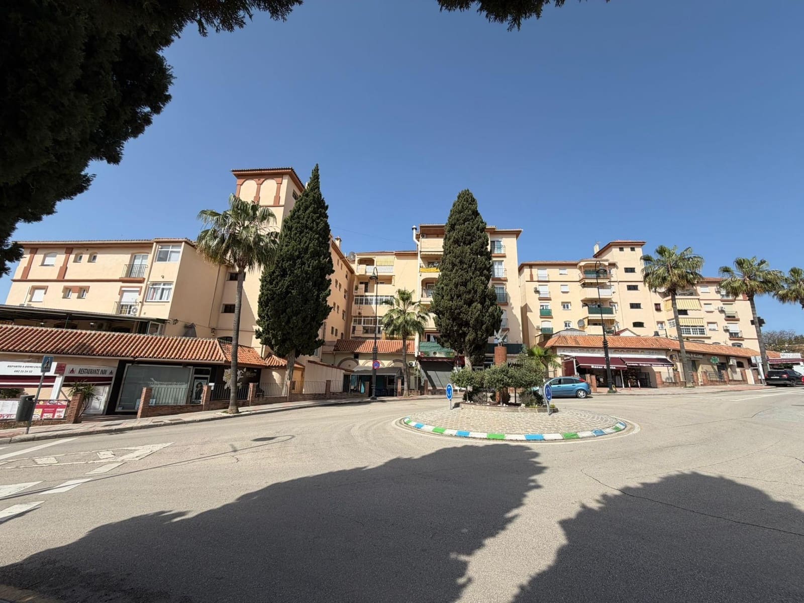 3 bedroom Apartment for sale in El Coto - € 325,000 (Ref: 9788554)