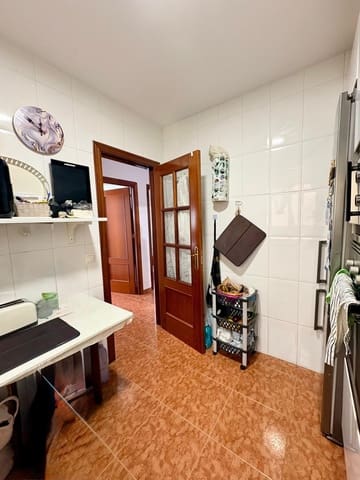 3 soveværelse Lejlighed til salg i Las Flores, Mijas - € 235.000 (Ref: 9788555)