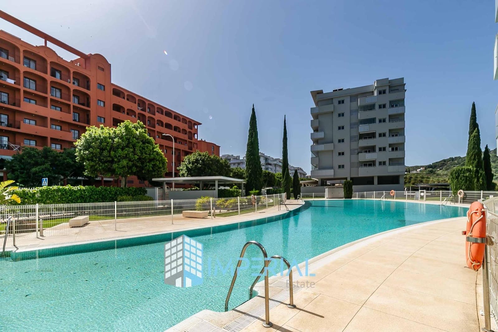 2 sovrum Lägenhet till salu i Fuengirola med pool - 449 000 € (Ref: 9808169)