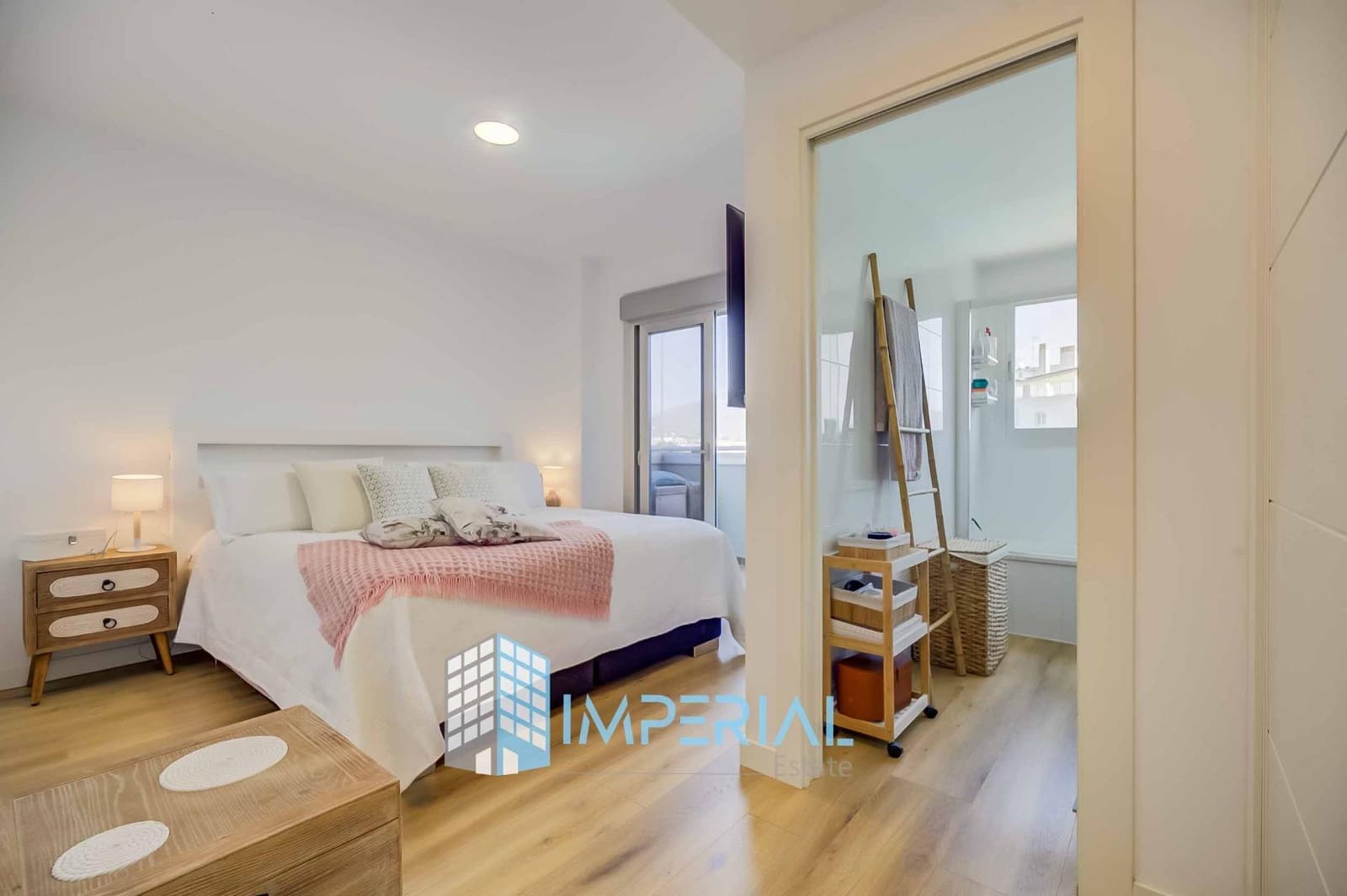 2 sovrum Lägenhet till salu i Fuengirola med pool - 449 000 € (Ref: 9808169)