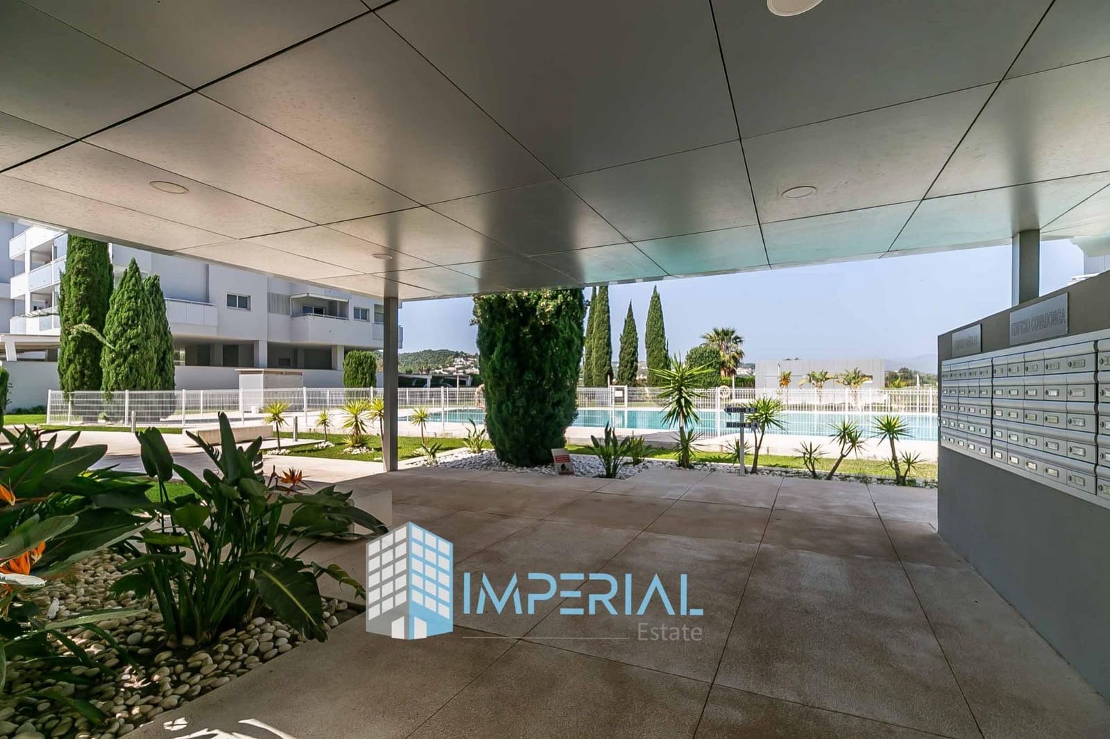 2 sovrum Lägenhet till salu i Fuengirola med pool - 449 000 € (Ref: 9808169)