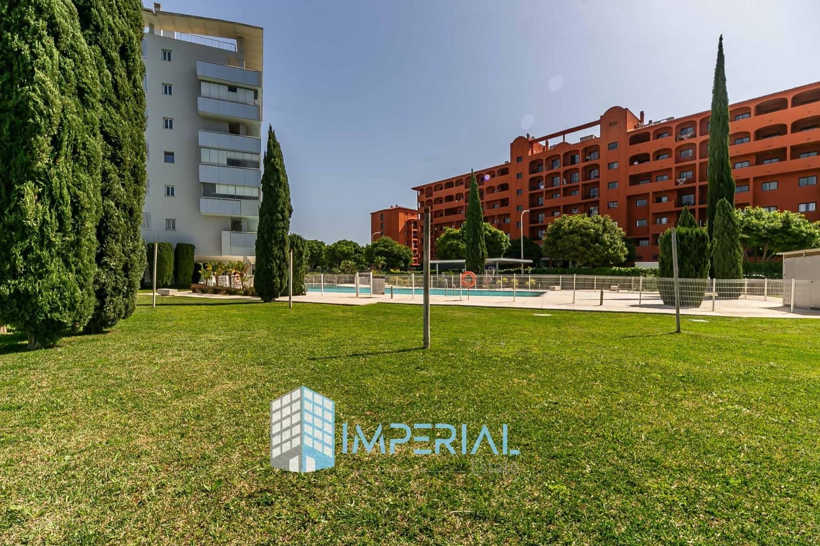 2 sovrum Lägenhet till salu i Fuengirola med pool - 449 000 € (Ref: 9808169)