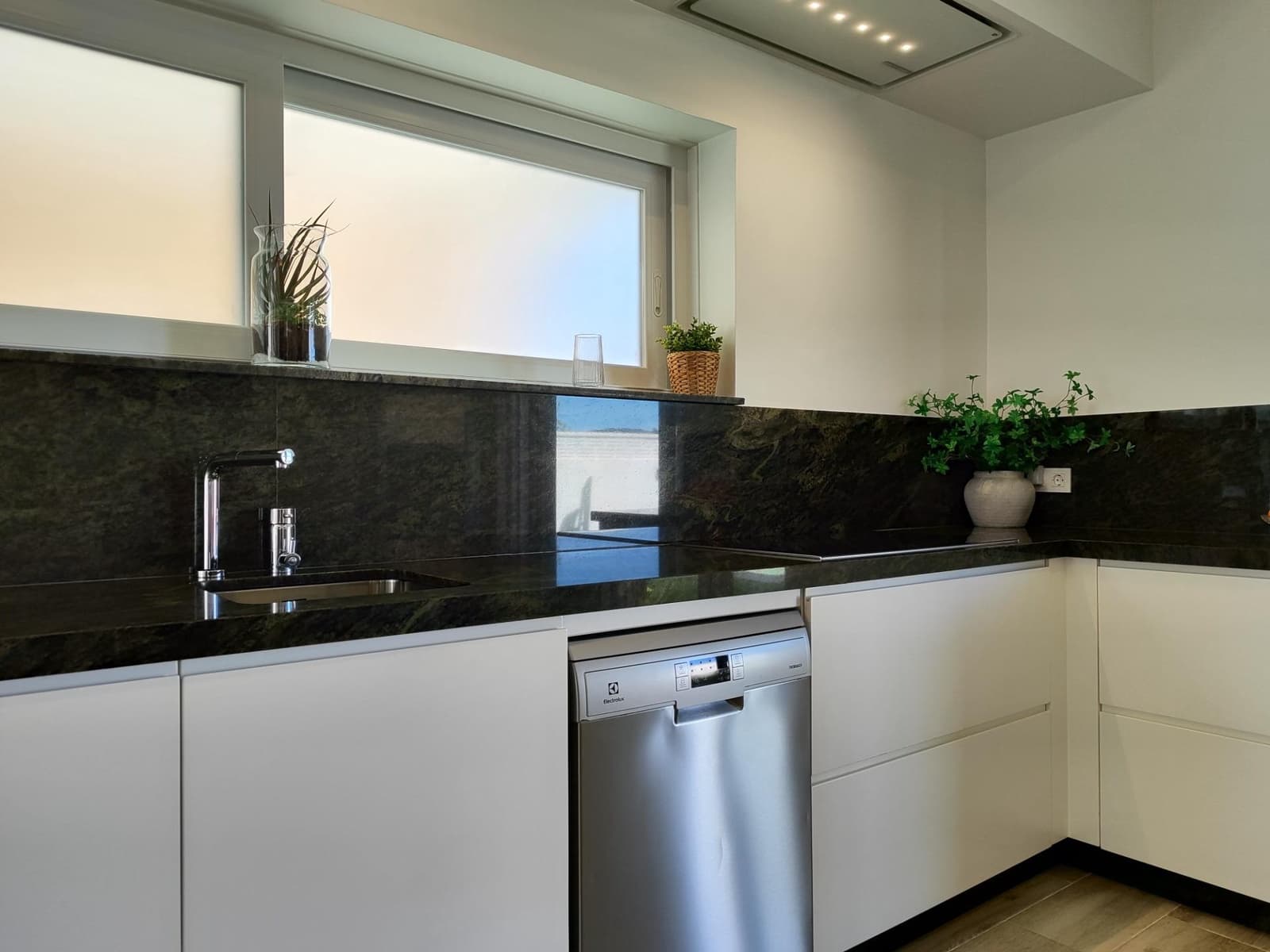 4 quarto Moradia para venda em Mijas com piscina garagem - 849 000 € (Ref: 9818049)