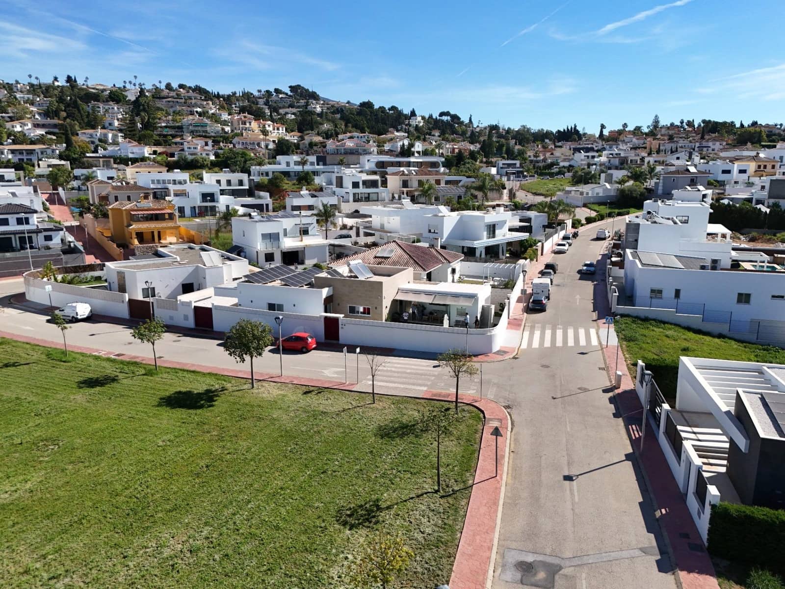 4 quarto Moradia para venda em Mijas com piscina garagem - 849 000 € (Ref: 9818049)