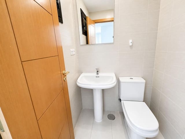 4 slaapkamer Rijtjeshuis te koop in Benalmádena met garage - € 490.000 (Ref: 9822760)