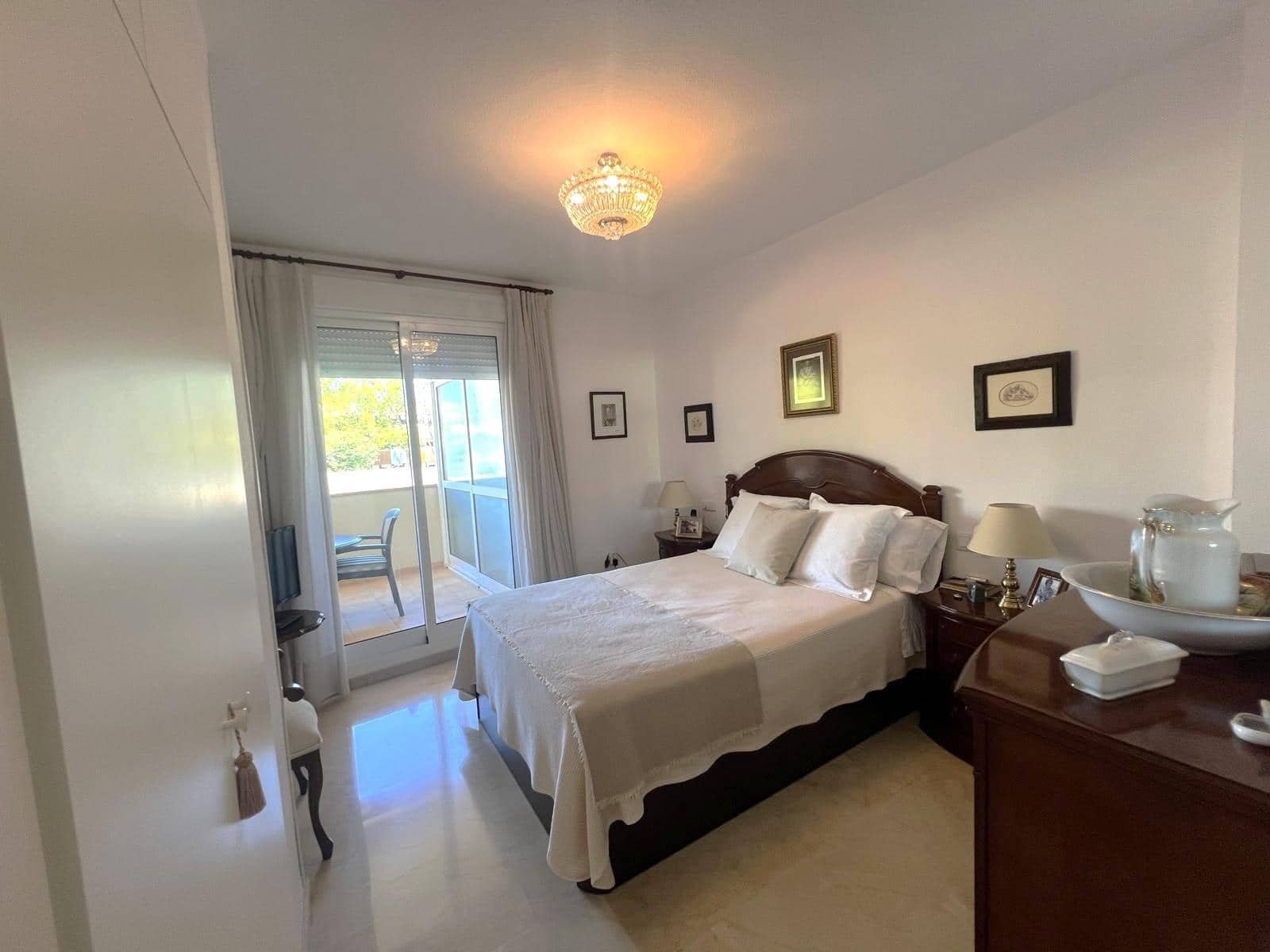 3 slaapkamer Flat te koop in Fuengirola met zwembad - € 460.000 (Ref: 9849619)