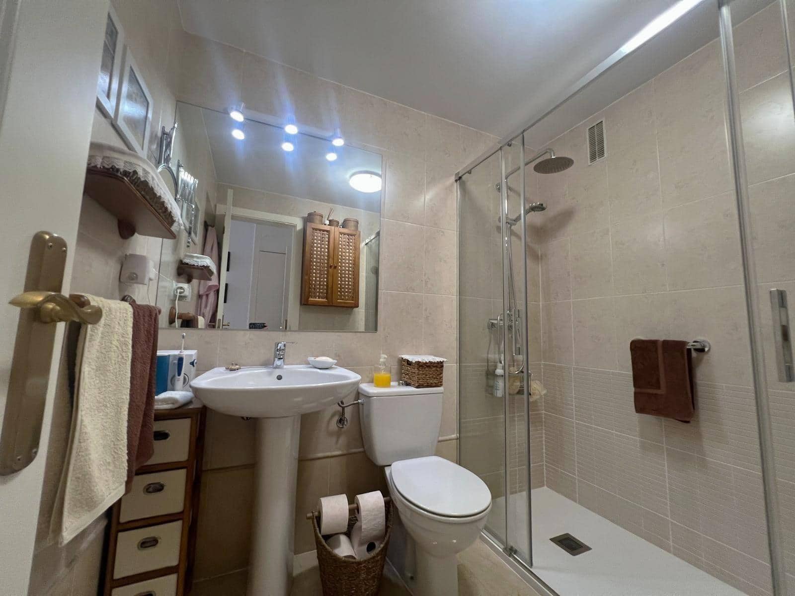 3 slaapkamer Flat te koop in Fuengirola met zwembad - € 460.000 (Ref: 9849619)