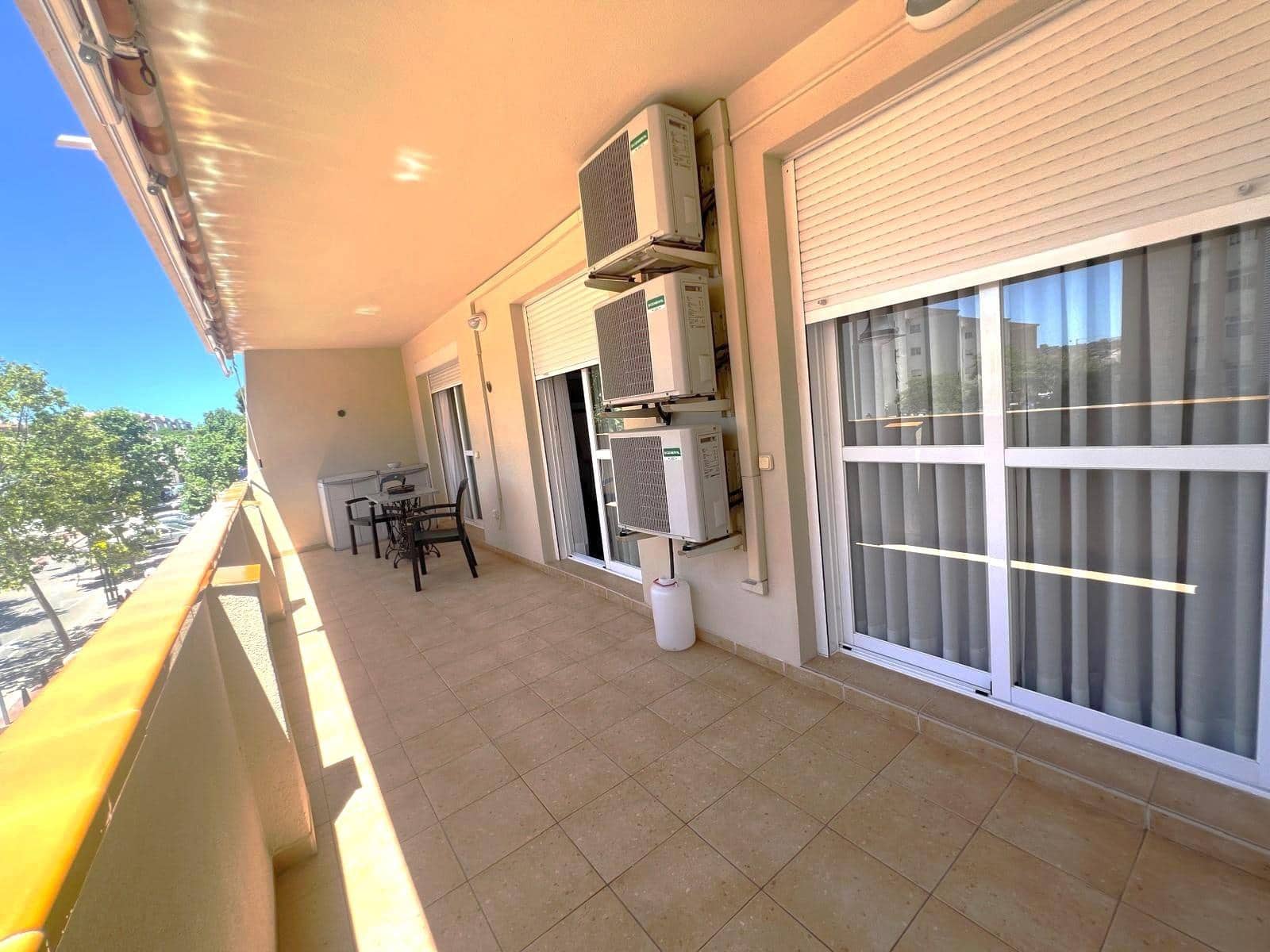 3 slaapkamer Flat te koop in Fuengirola met zwembad - € 460.000 (Ref: 9849619)