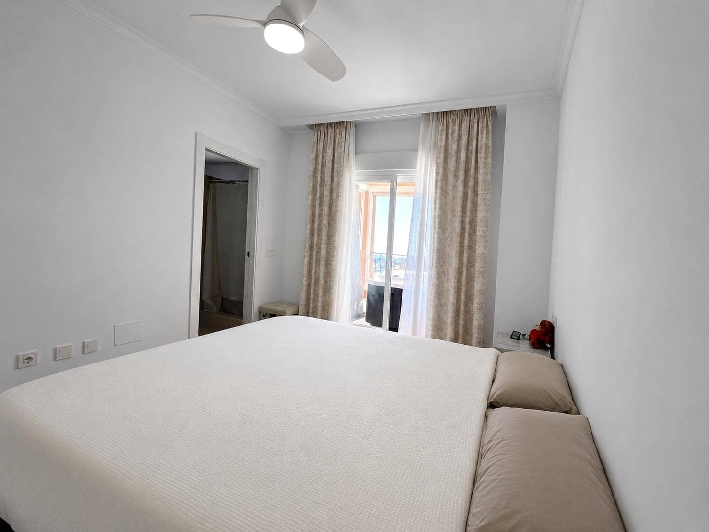 Adosado de 4 habitaciones en La Mairena en venta con piscina - 535.000 € (Ref: 9867142)