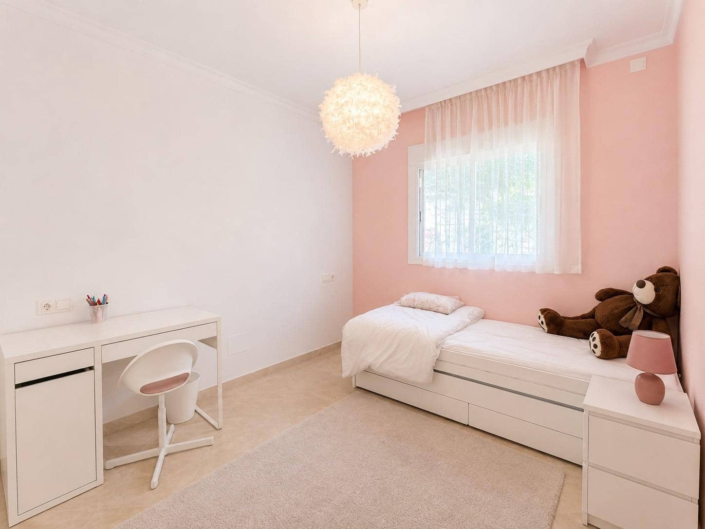 Adosado de 4 habitaciones en La Mairena en venta con piscina - 535.000 € (Ref: 9867142)