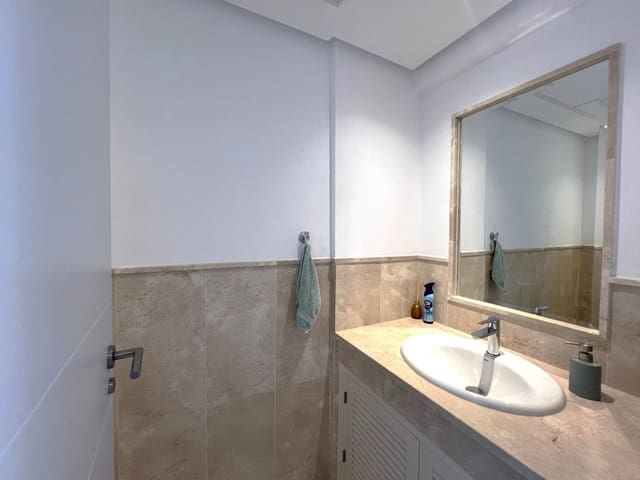 4 camera da letto Villetta a Schiera in vendita in Marbella con piscina - 535.000 € (Rif: 9867142)