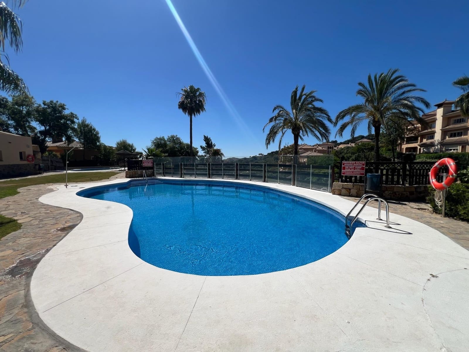 Adosado de 4 habitaciones en La Mairena en venta con piscina - 535.000 € (Ref: 9867142)
