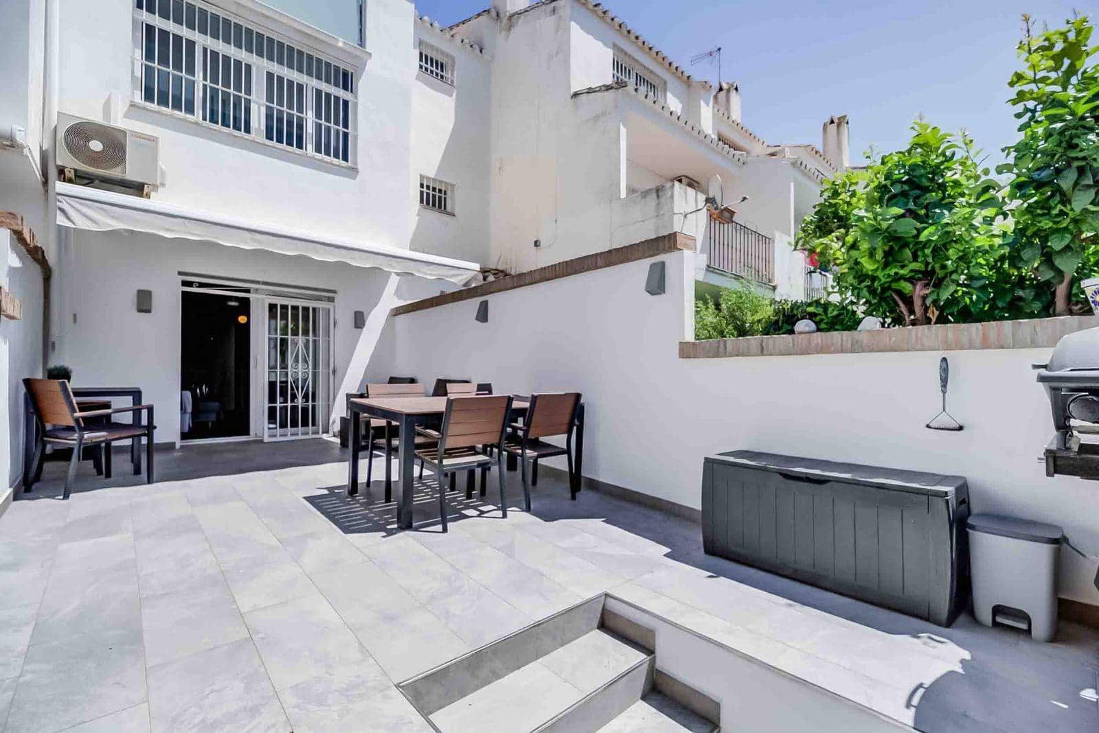 Adosado de 2 habitaciones en El Coto en venta con piscina - 365.000 € (Ref: 9873699)