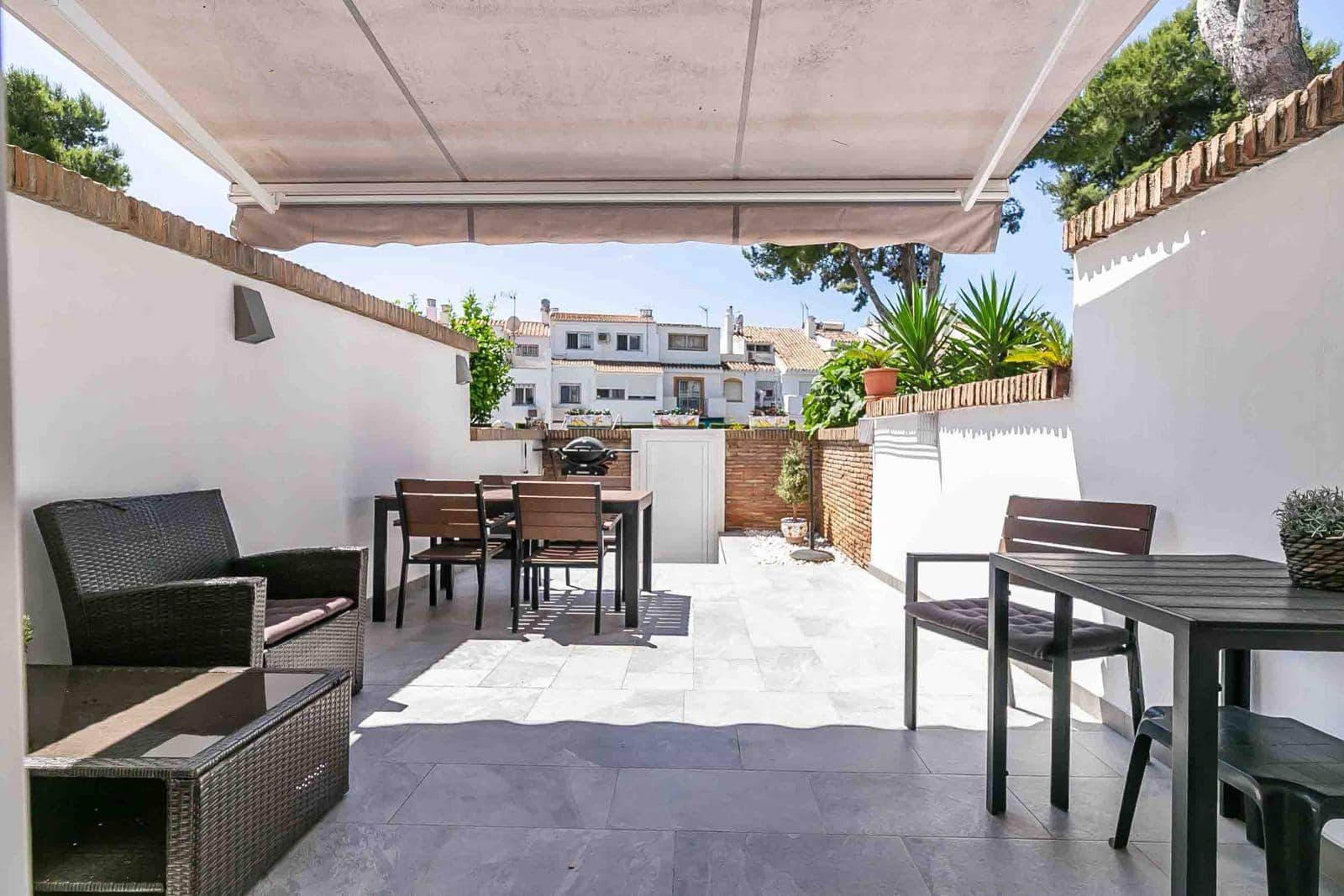 Adosado de 2 habitaciones en El Coto en venta con piscina - 365.000 € (Ref: 9873699)