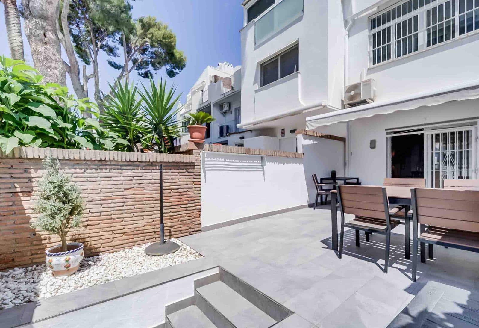 Adosado de 2 habitaciones en El Coto en venta con piscina - 365.000 € (Ref: 9873699)