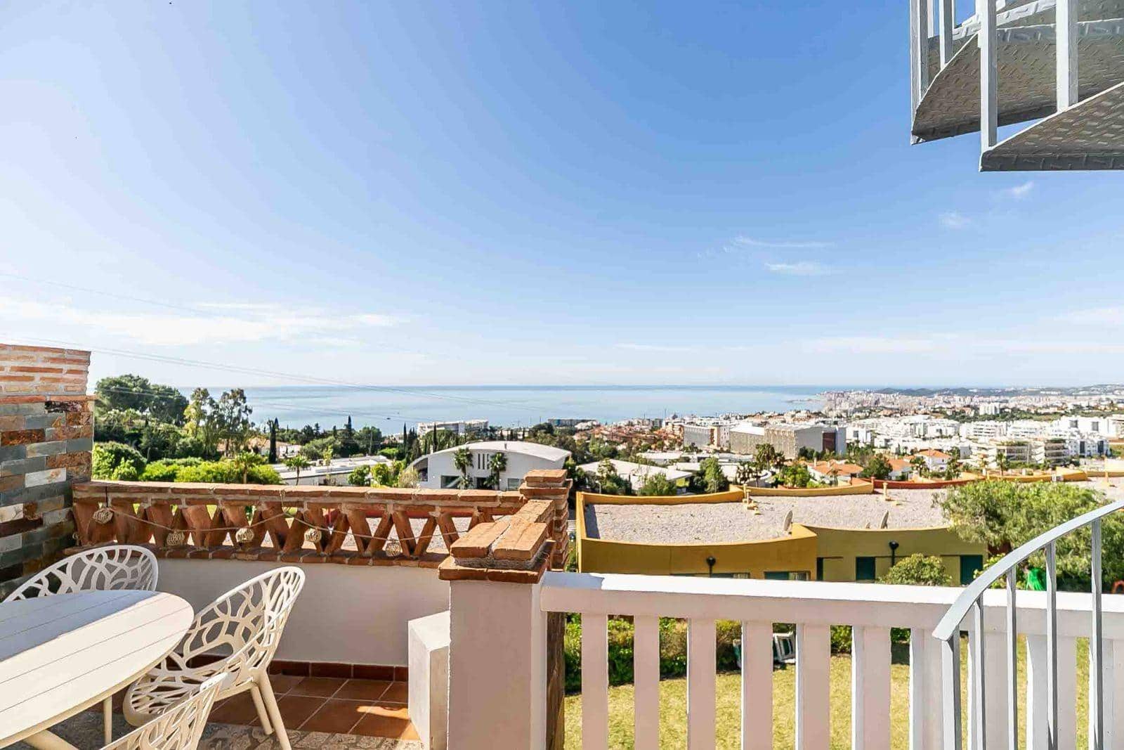 2 sovrum Takvåning till salu i Benalmadena med pool - 549 000 € (Ref: 9876615)