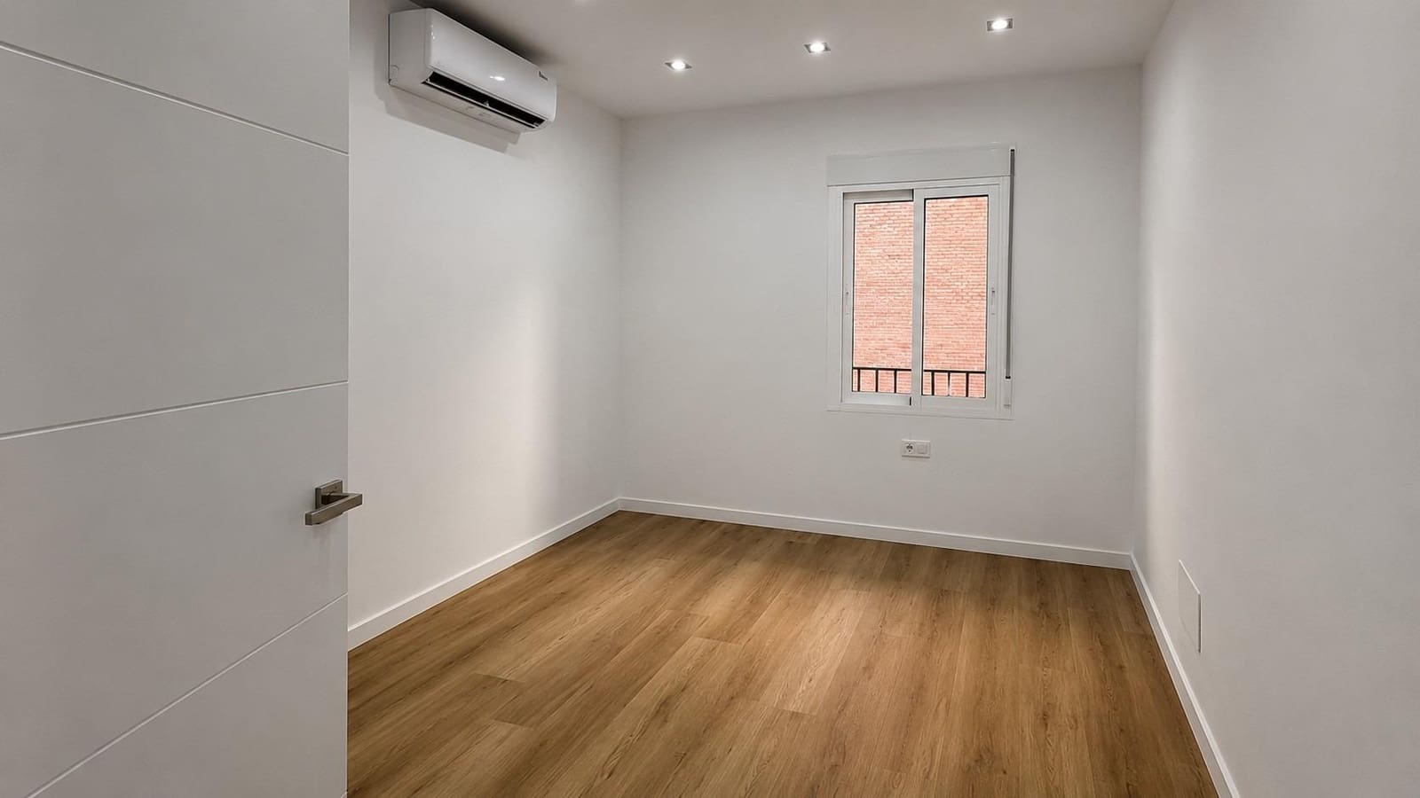 Piso de 3 habitaciones en Fuengirola en venta - 279.000 € (Ref: 9899026)
