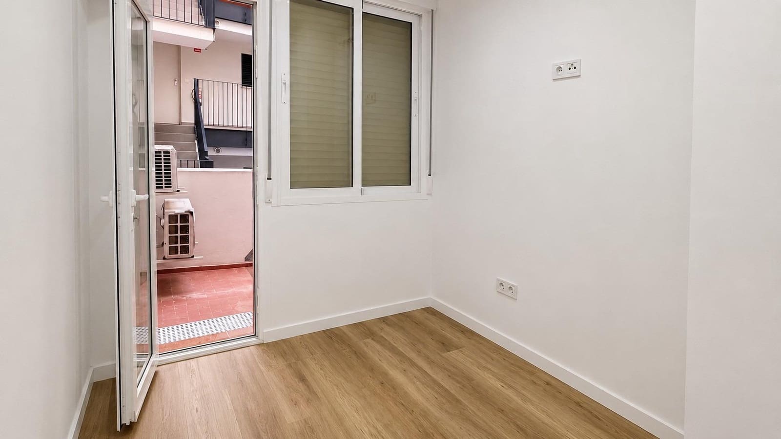 Piso de 3 habitaciones en Fuengirola en venta - 279.000 € (Ref: 9899026)