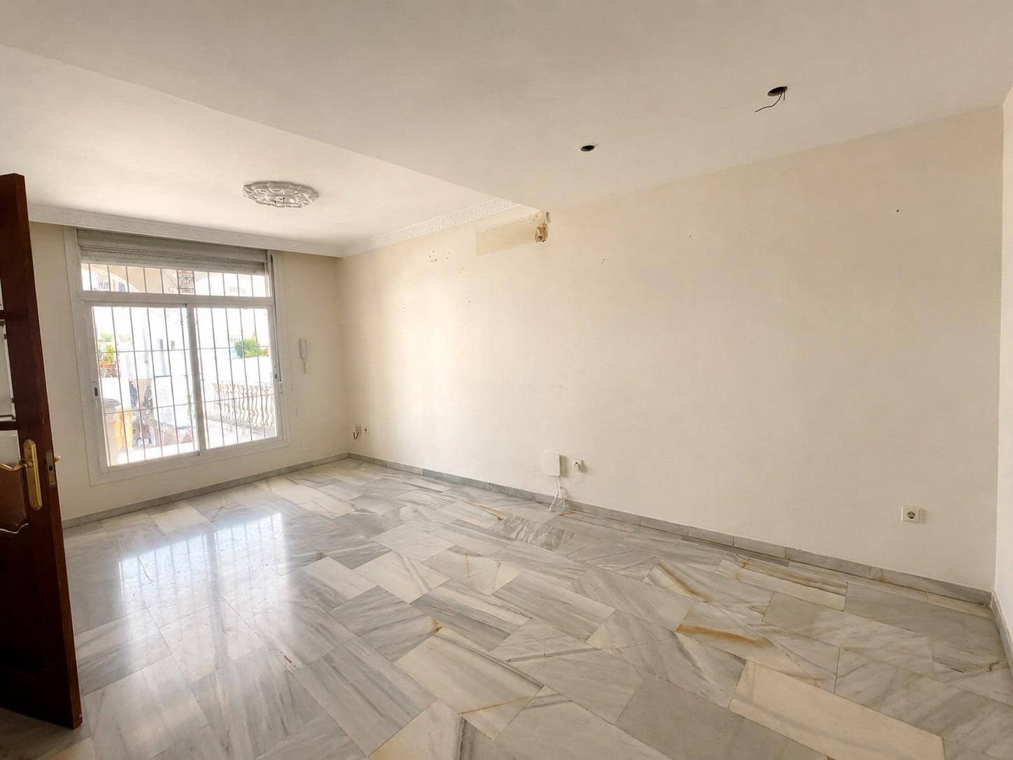 5 chambre Villa/Maison Mitoyenne à vendre à Mijas avec garage - 465 000 € (Ref: 9899027)