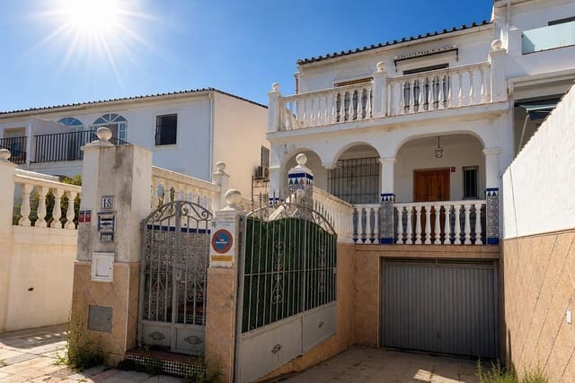 5 chambre Villa/Maison Mitoyenne à vendre à Mijas avec garage - 465 000 € (Ref: 9899027)
