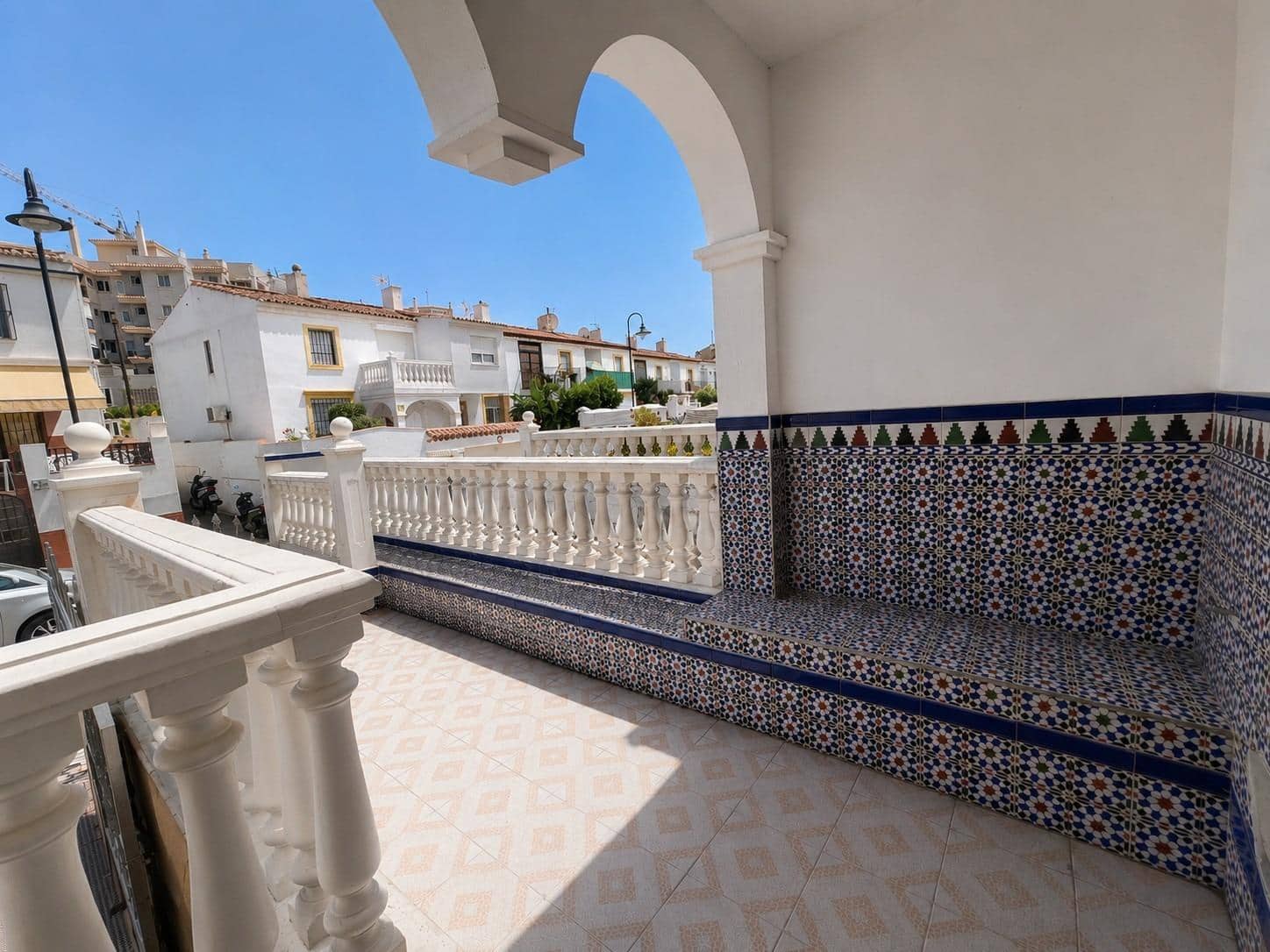 5 chambre Villa/Maison Mitoyenne à vendre à Mijas avec garage - 465 000 € (Ref: 9899027)