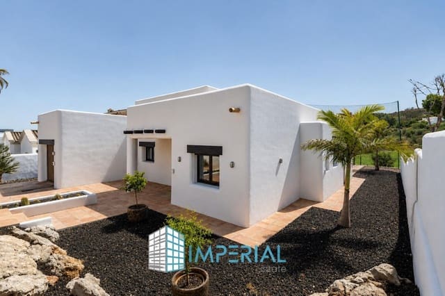 3 makuuhuone Huvila myytävänä paikassa La Cala Golf - Lagar Martell, Mijas mukana uima-altaan 
autotalli - 1 250 000 € (Ref: 9913340)