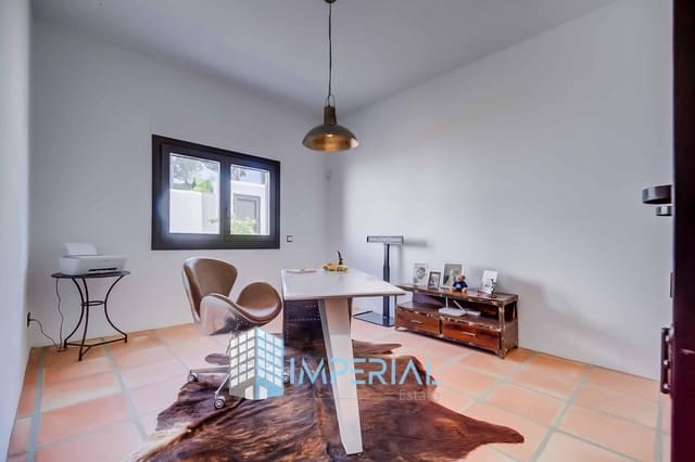 3 makuuhuone Huvila myytävänä paikassa La Cala Golf - Lagar Martell, Mijas mukana uima-altaan 
autotalli - 1 250 000 € (Ref: 9913340)