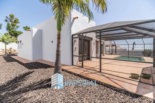 3 makuuhuone Huvila myytävänä paikassa La Cala Golf - Lagar Martell, Mijas mukana uima-altaan 
autotalli - 1 250 000 € (Ref: 9913340)