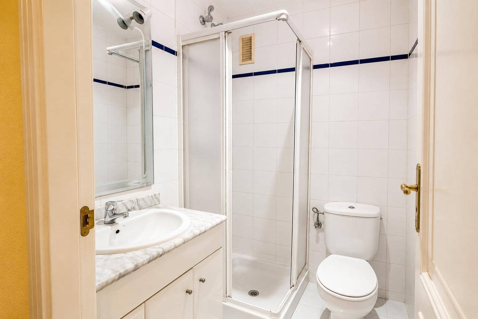 3 bedroom Flat for sale in Fuengirola with pool garage - € 389,000 (Ref: 9936552)
