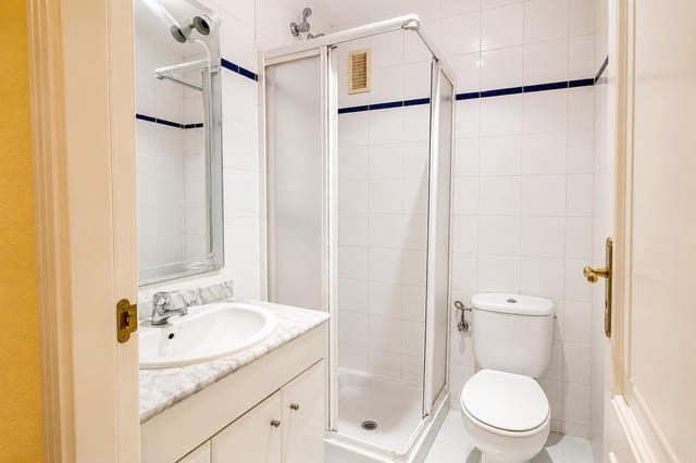 3 soveværelse Lejlighed til salg i Fuengirola med swimmingpool garage - € 389.000 (Ref: 9936552)
