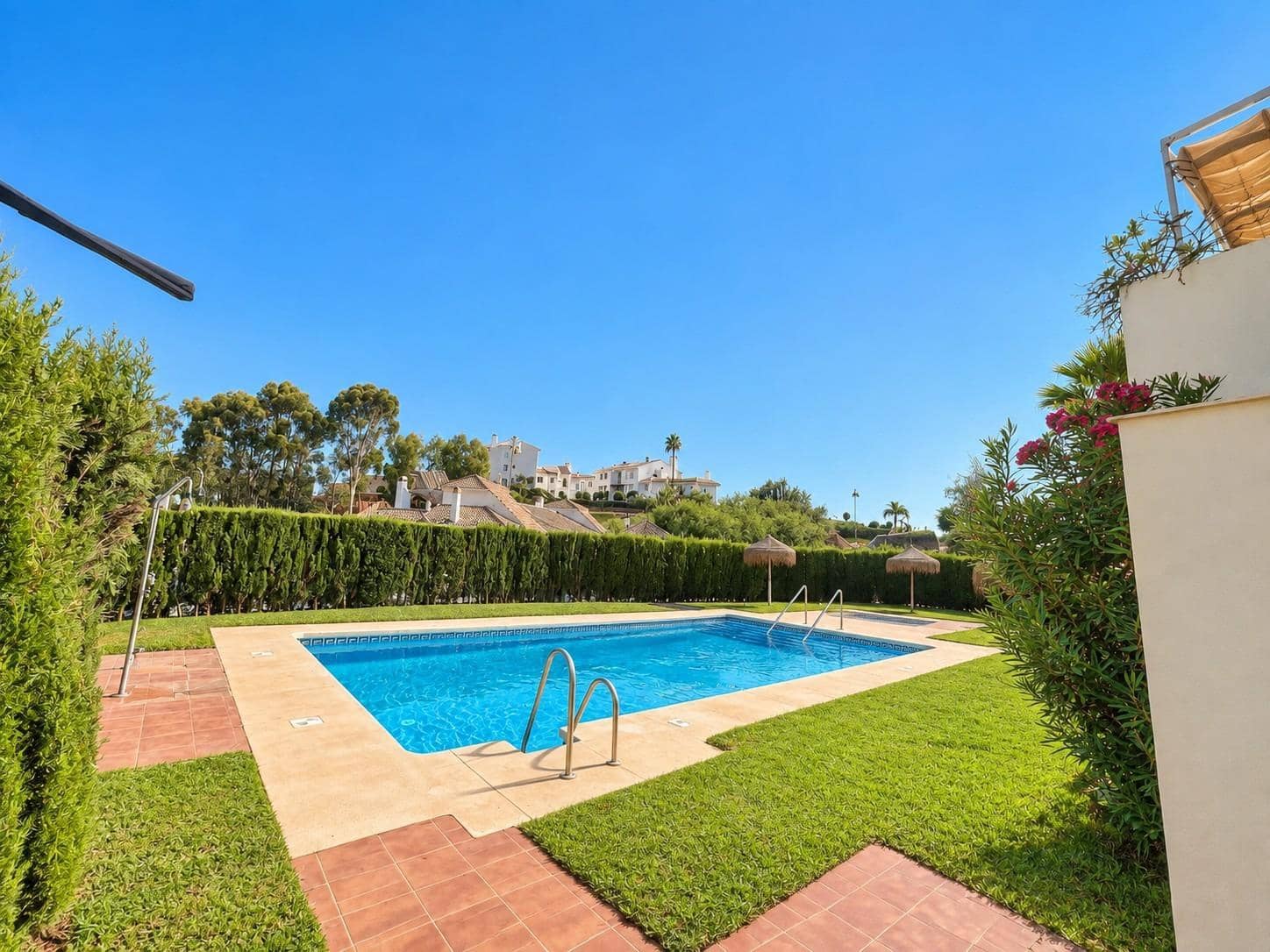 2 soverom Leilighet til salgs i Mijas med svømmebasseng garasje - € 320 000 (Ref: 9963312)