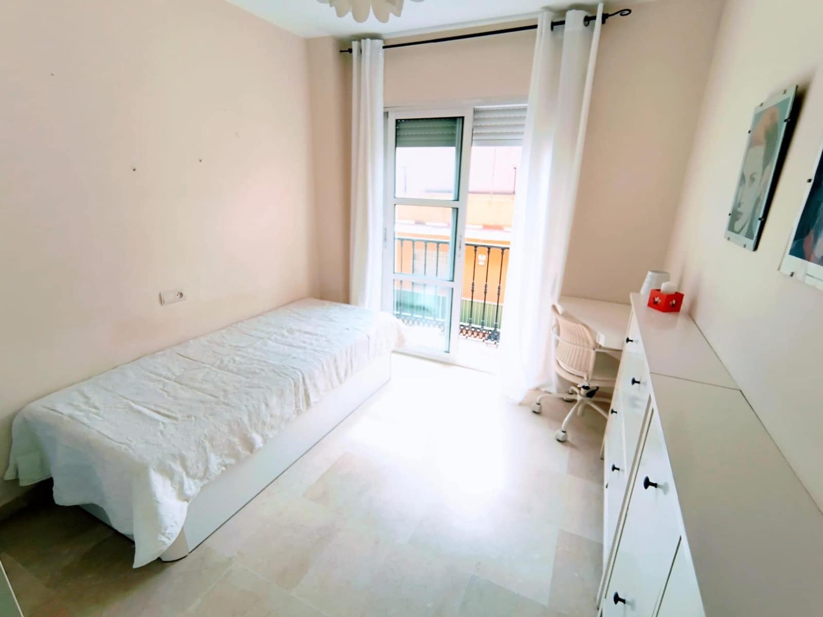 2 bedroom Apartment for sale in Fuengirola - € 273,000 (Ref: 9983133)