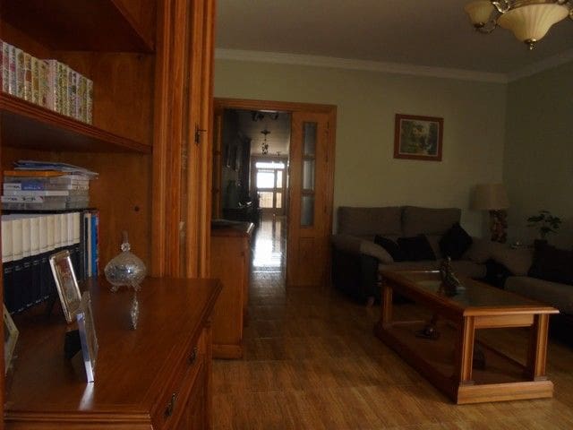 3 slaapkamer Bungalow te koop in Berja met garage - € 195.000 (Ref: 5938346)