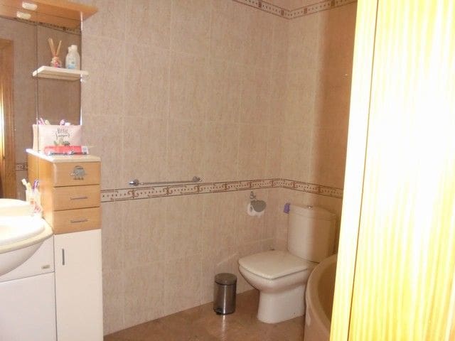 5 chambre Finca/Maison de Campagne à vendre à Fondon avec piscine garage - 205 000 € (Ref: 5938357)