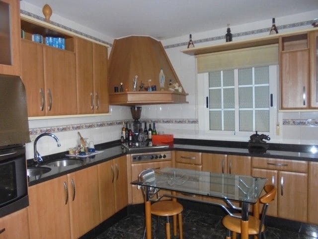 5 chambre Finca/Maison de Campagne à vendre à Fondon avec piscine garage - 205 000 € (Ref: 5938357)