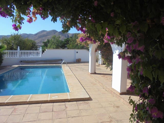 3 soveværelse Villa til salg i Berja - € 275.000 (Ref: 6984372)