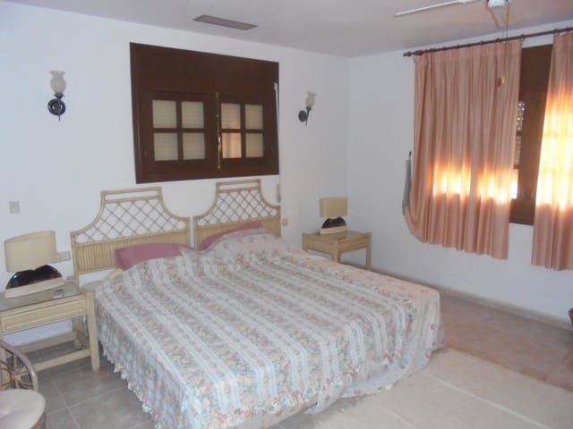 3 soveværelse Villa til salg i Berja - € 275.000 (Ref: 6984372)