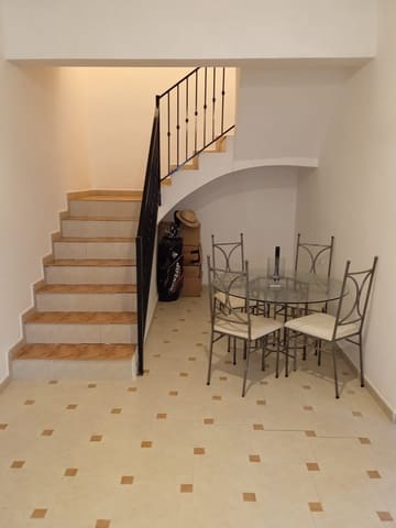 3 makuuhuone Paritalo myytävänä paikassa Berja - 129 000 € (Ref: 7604573)