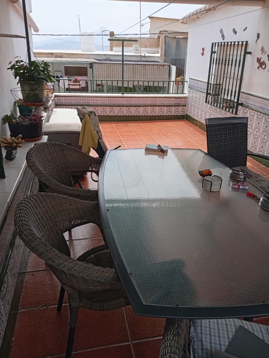 Semi-Rækkehus til salg i Berja - € 120.000 (Ref: 7852565)