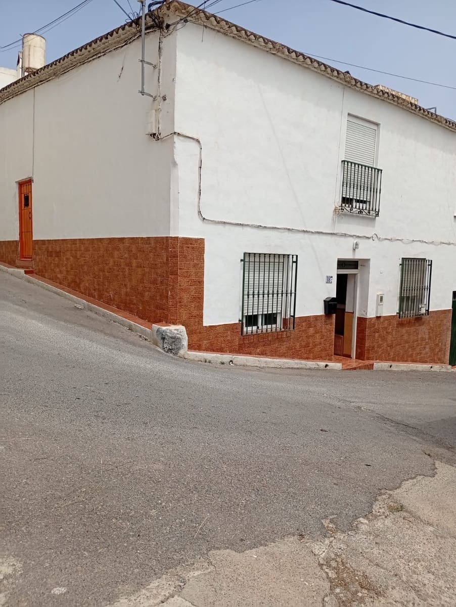 Semi-Rækkehus til salg i Berja - € 120.000 (Ref: 7852565)