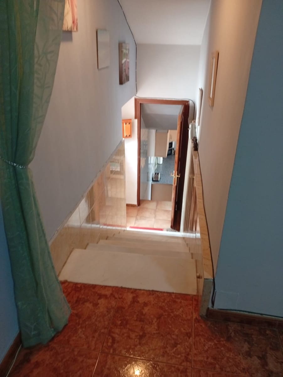 Semi-Rækkehus til salg i Berja - € 120.000 (Ref: 7852565)