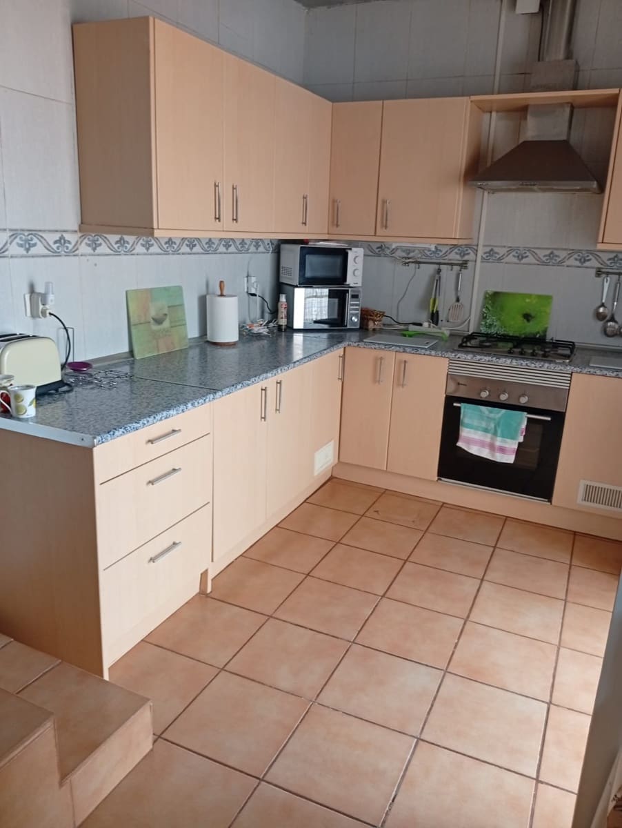 Semi-Rækkehus til salg i Berja - € 120.000 (Ref: 7852565)