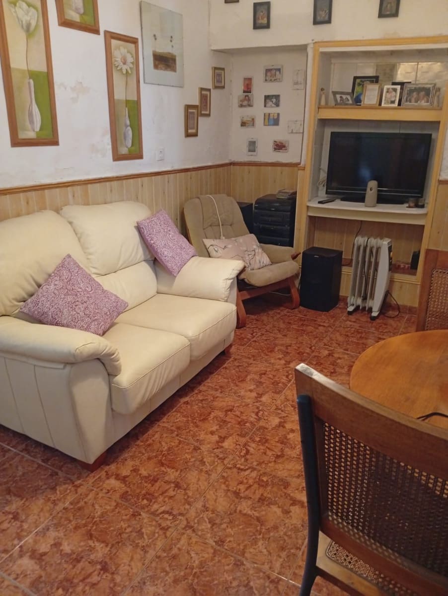 Semi-Rækkehus til salg i Berja - € 120.000 (Ref: 7852565)